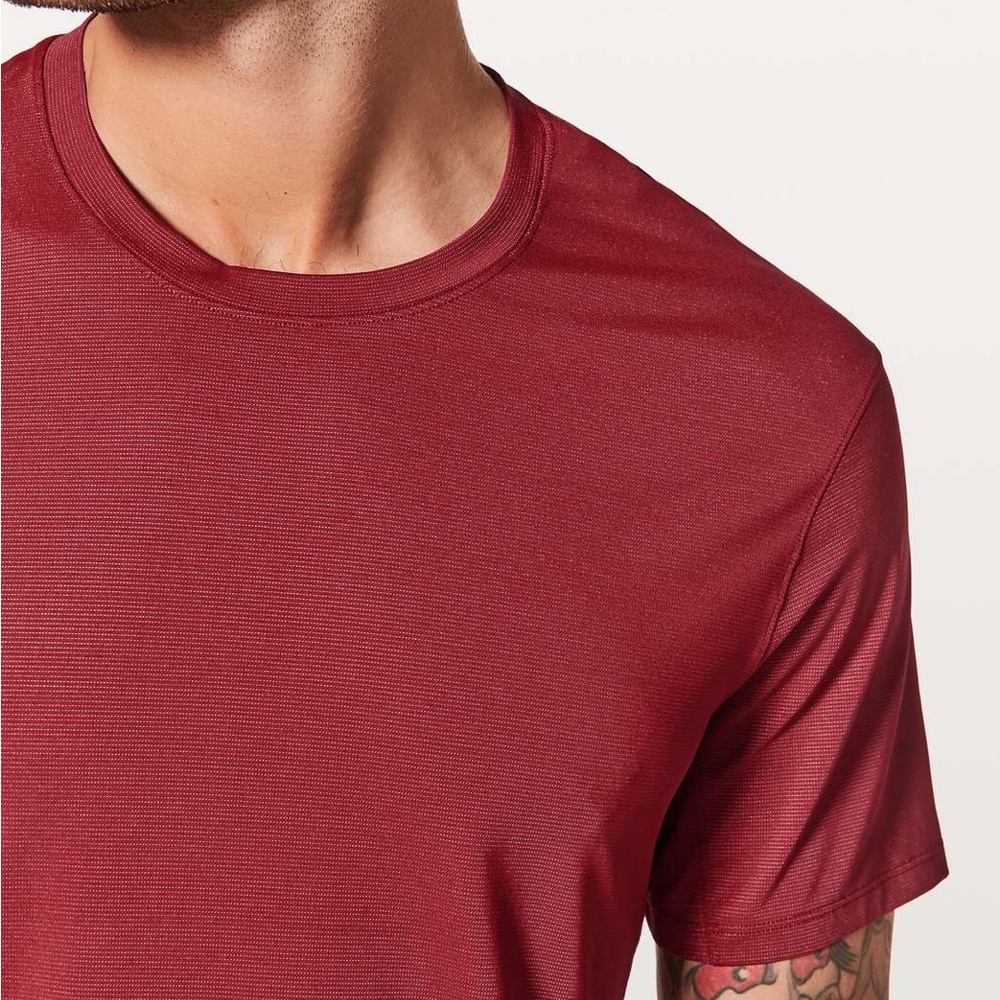 Lululemon Men’s Runway Short Sleeve Athletic T-Shirt Size (L) Large -Caliente - Picture 2 of 14